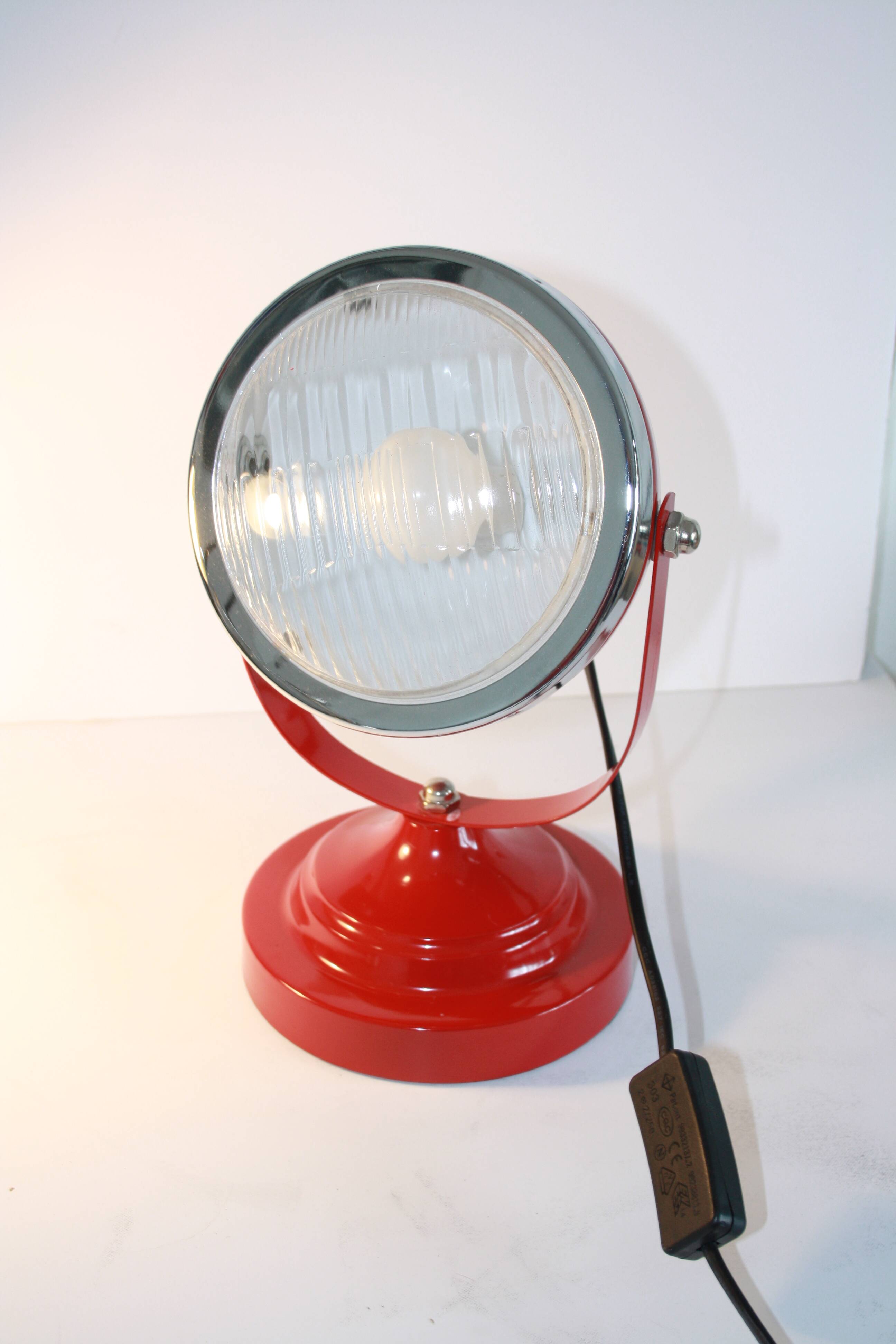 Red lamp