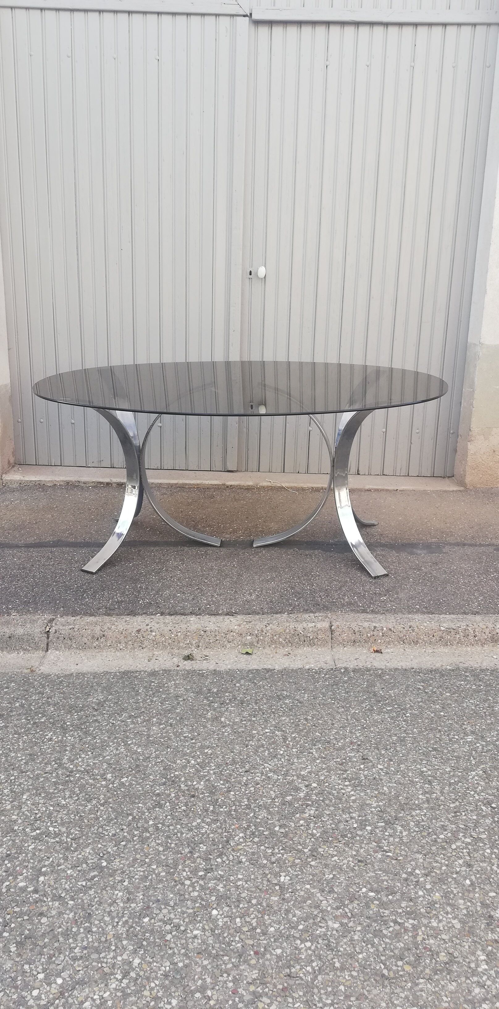 Table ovale vintage chrome et verre fumé