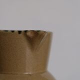 Water pitcher vase old décor daisies