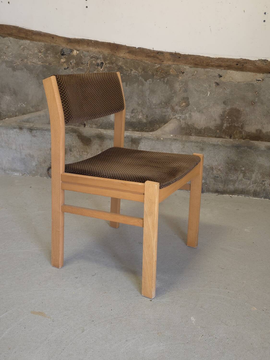 1970 wood and velvet chair