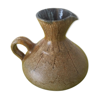 Carafe, Accolay jug in sandstone