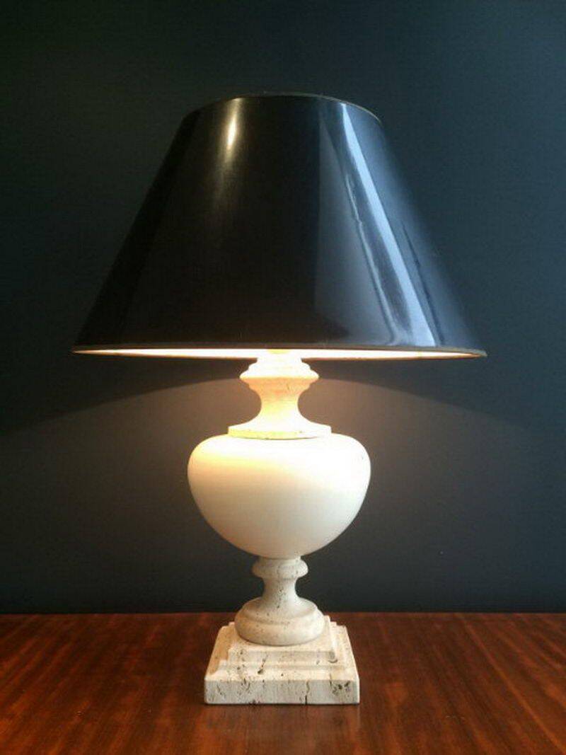 Ceramic lamp on a travertine base