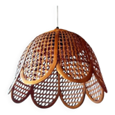 Openwork bamboo suspension