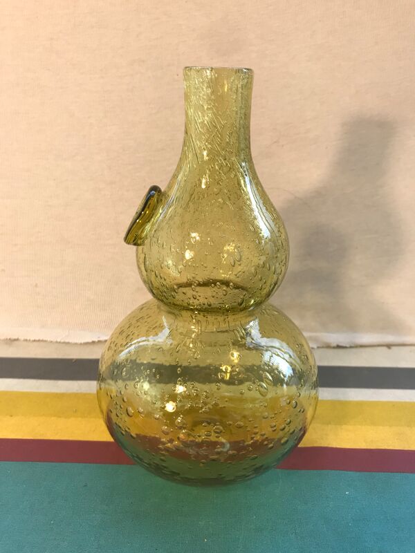 Paire d'ancienne bouteilles Biot verre soufflé bullé jaune avec bouchon