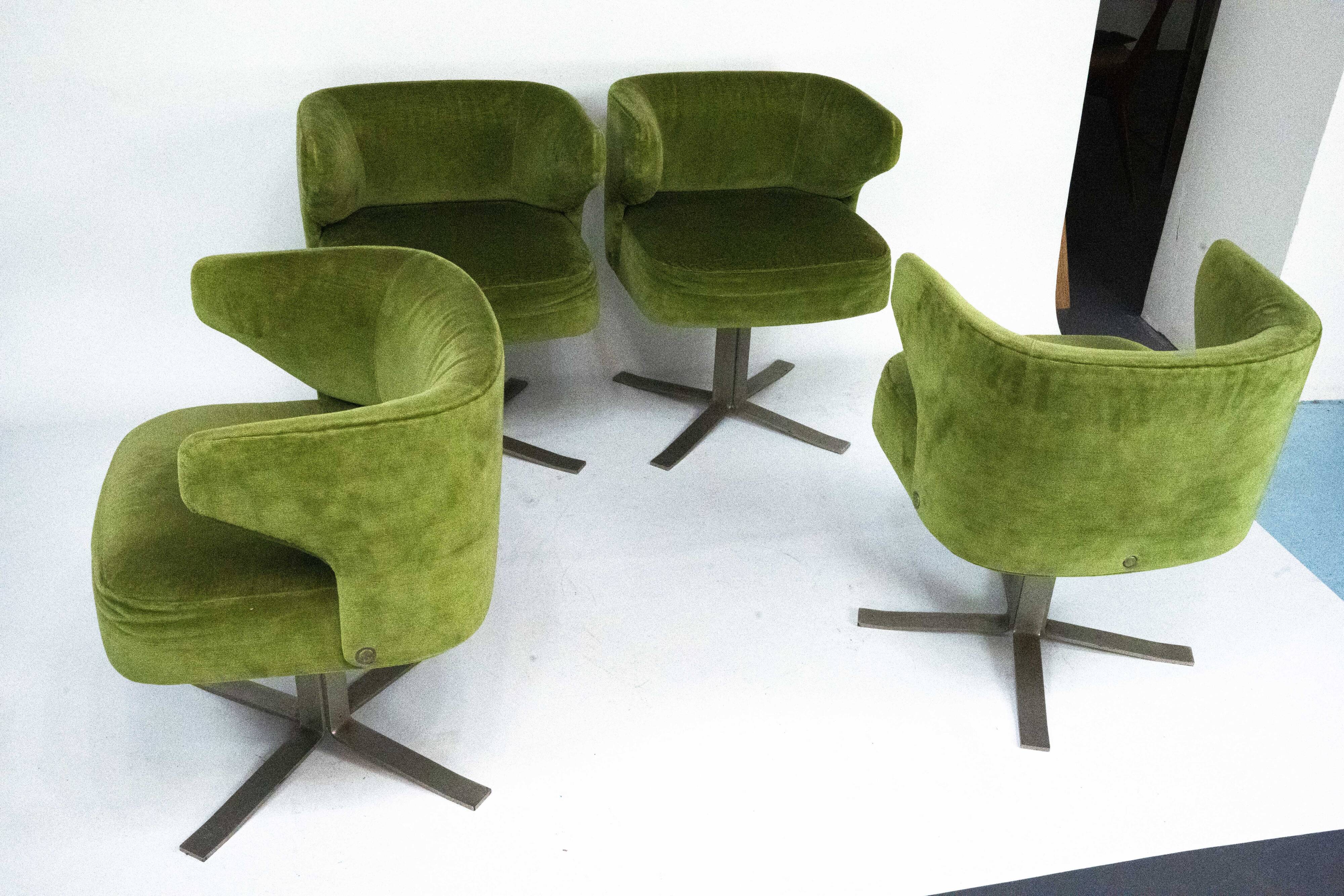 Set of four green Gianni Moscatelli Swivel Poney Chairs for Formanova, 70s
