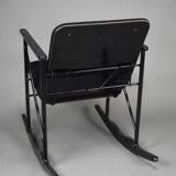 Chaise à bascule post-moderne par Yrjö Kukkapuro