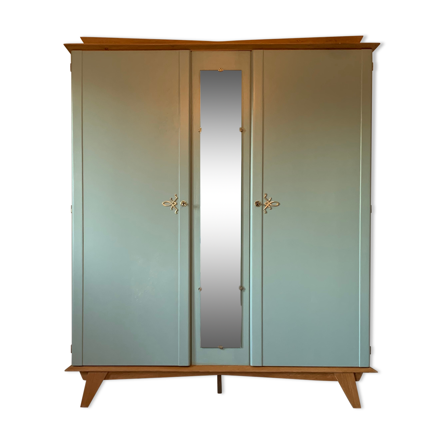 Eucalyptus cabinet