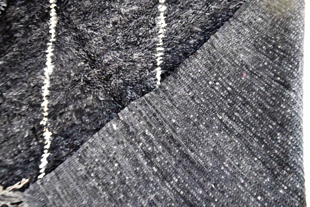 Beni Ouarain black rug 259 x 155 cm New