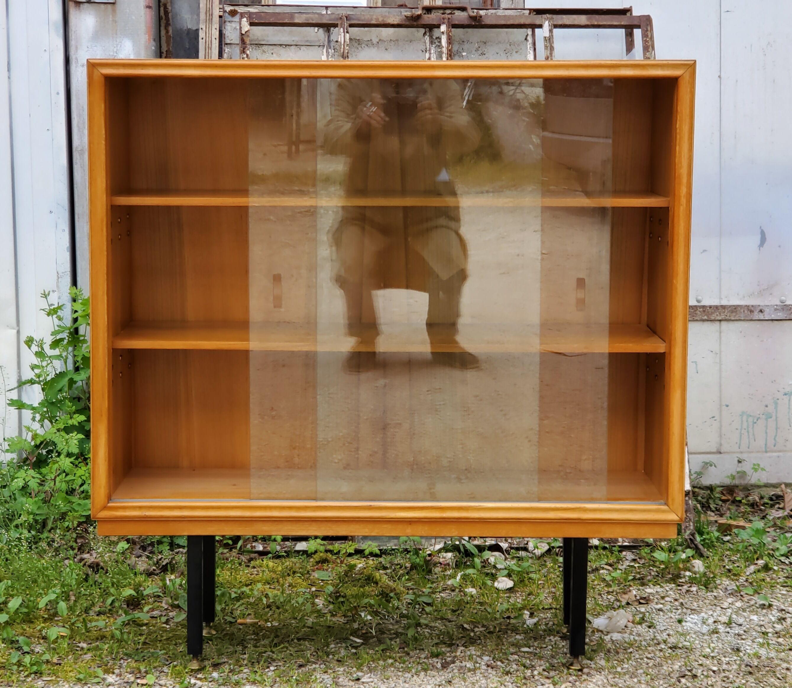 70's Glass Library