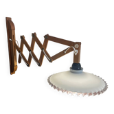 Accordion wall lamp in wood and wavy opaline