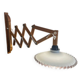 Applique accordéon en bois et opaline ondulée