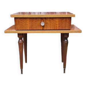 Petite table de nuit