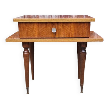 Petite table de nuit bois vernis, années 50.