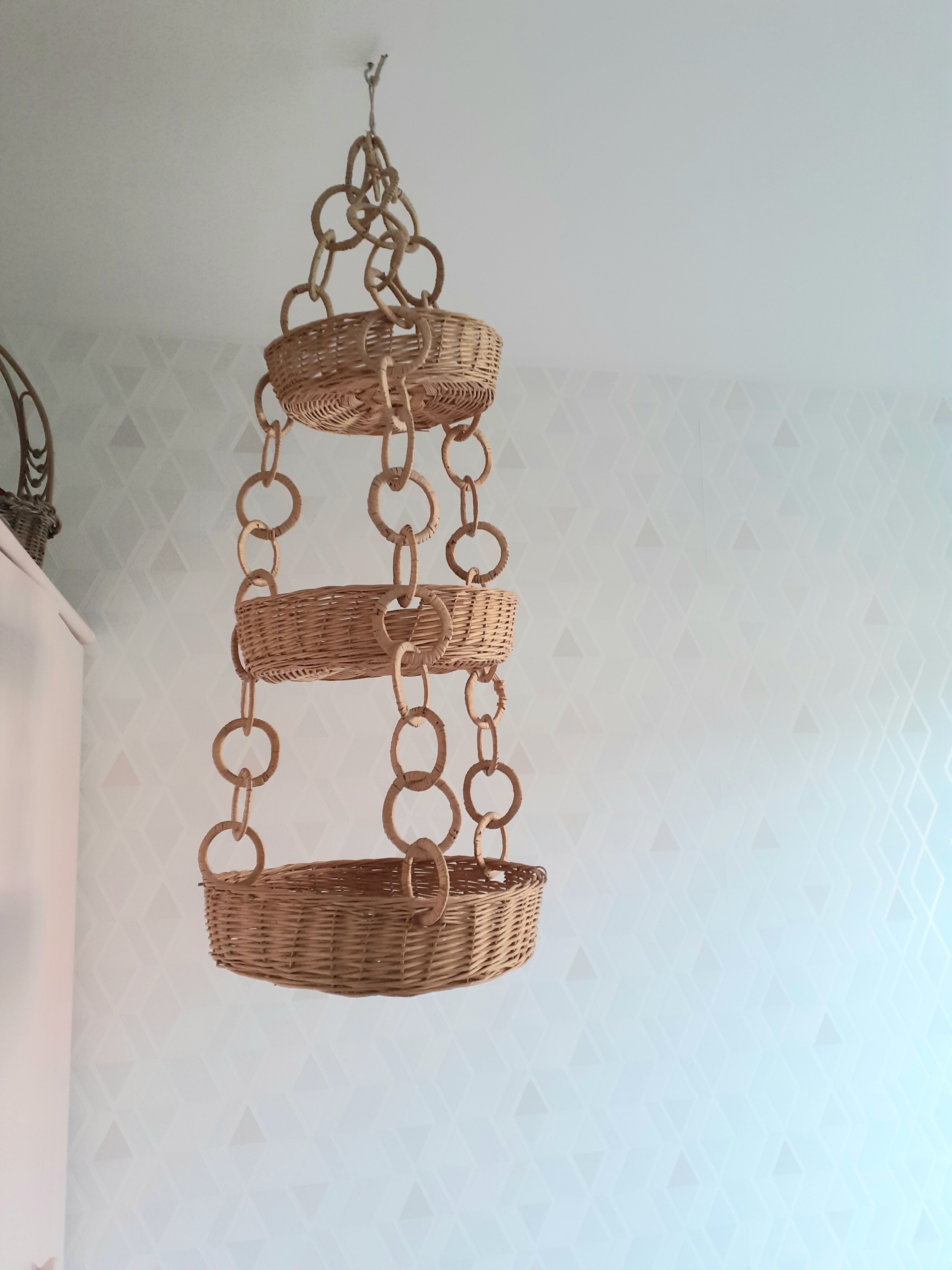 Suspension three baskets