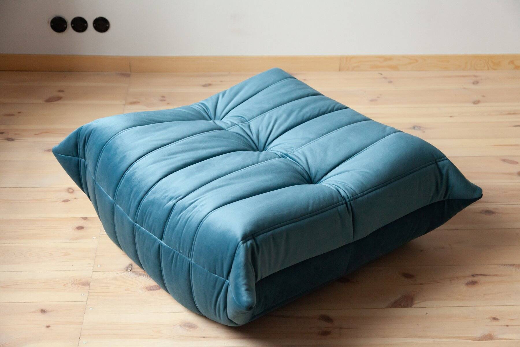 Togo living room set in blue velvet by Michel Ducaroy for Ligne Roset, set of 5