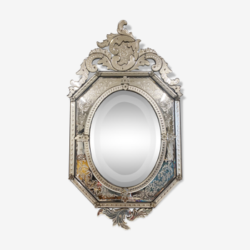 19th century Venitien mirror in bevelled and engraved glass