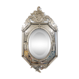 19th century Venitien mirror in bevelled and engraved glass