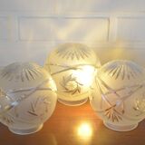 Ensemble de 3 abat-jour vintage en cristal taillé, globes soufflés à la main, années 1960