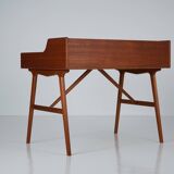 Danish teak desk, Model 64, by Arne Wahl Iversen for Vinde Møbelfabrik, 196