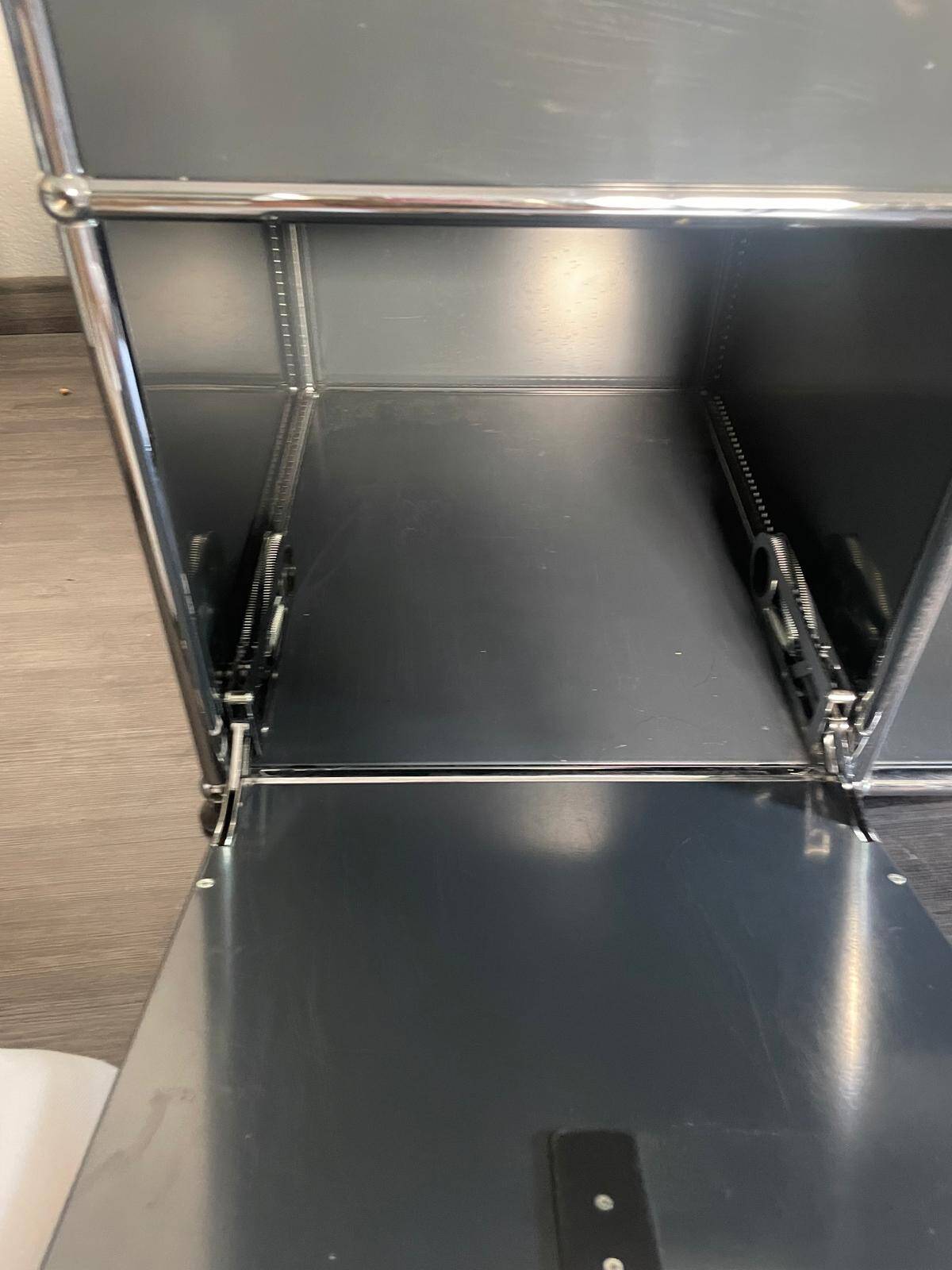 Bureau USM Haller – Gris Anthracite – Configuration complète - à Bordeaux