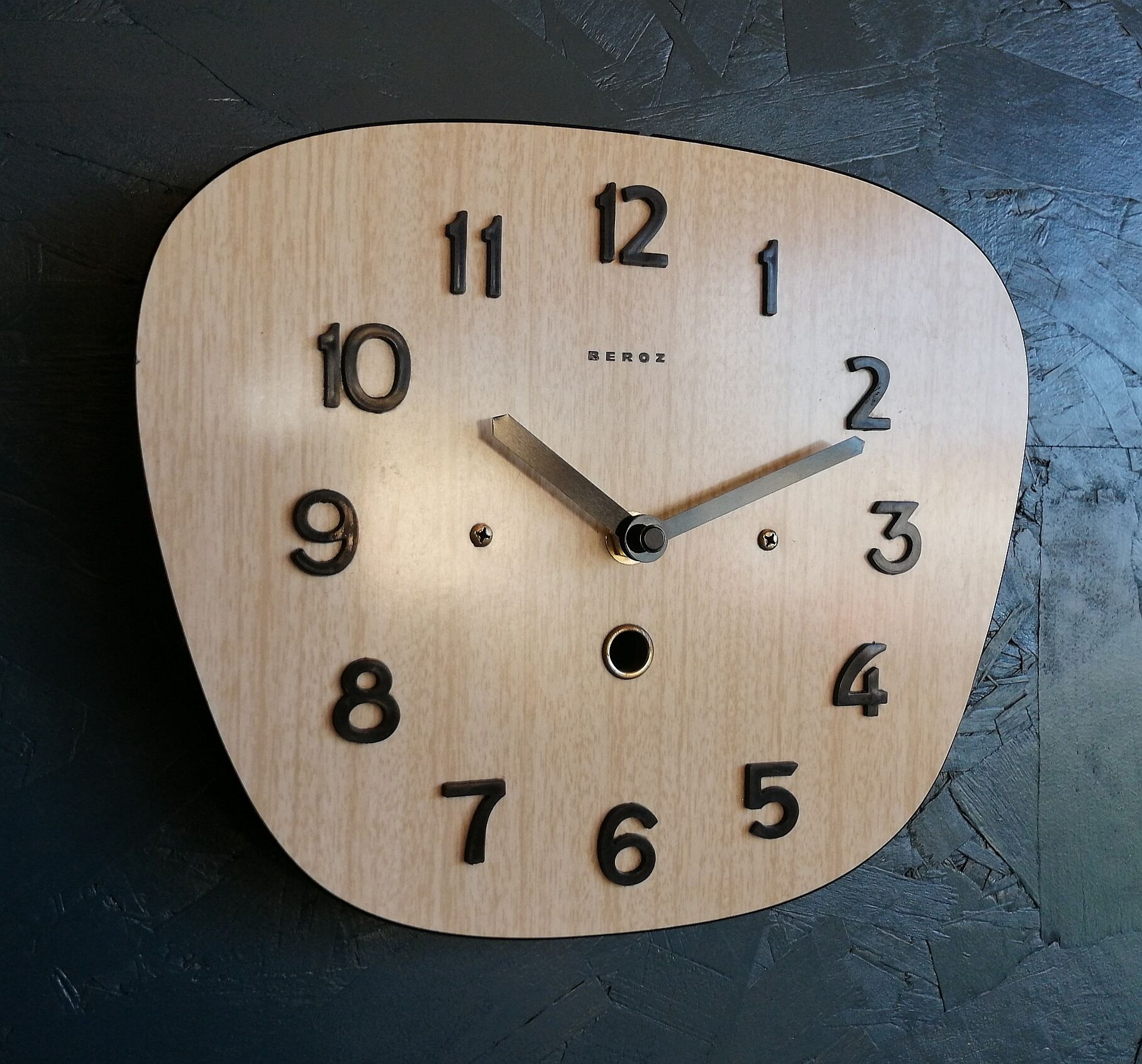 Vintage clock formica silent wall clock "Beroz beige wood"