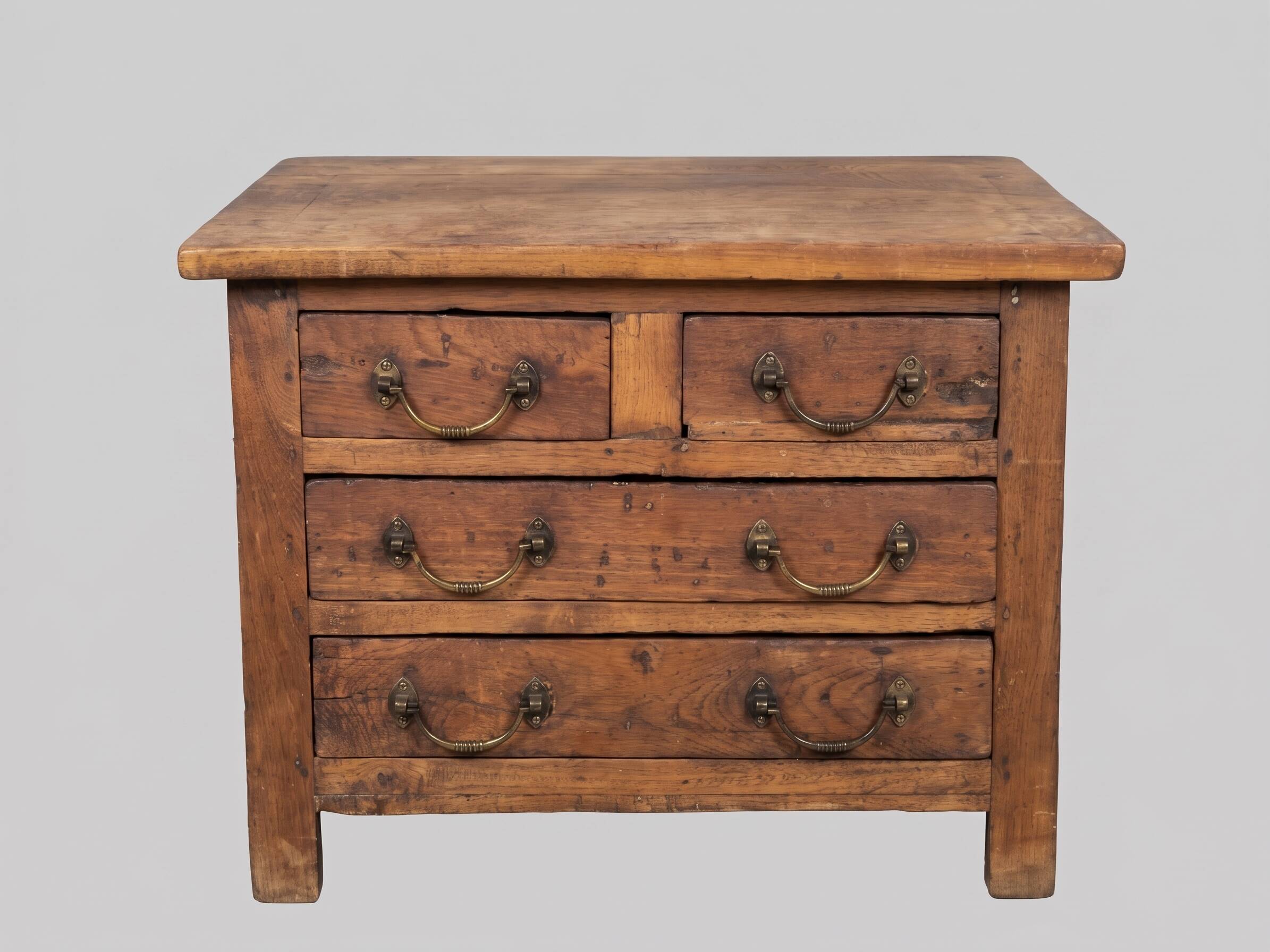 Small storage and decorative furniture