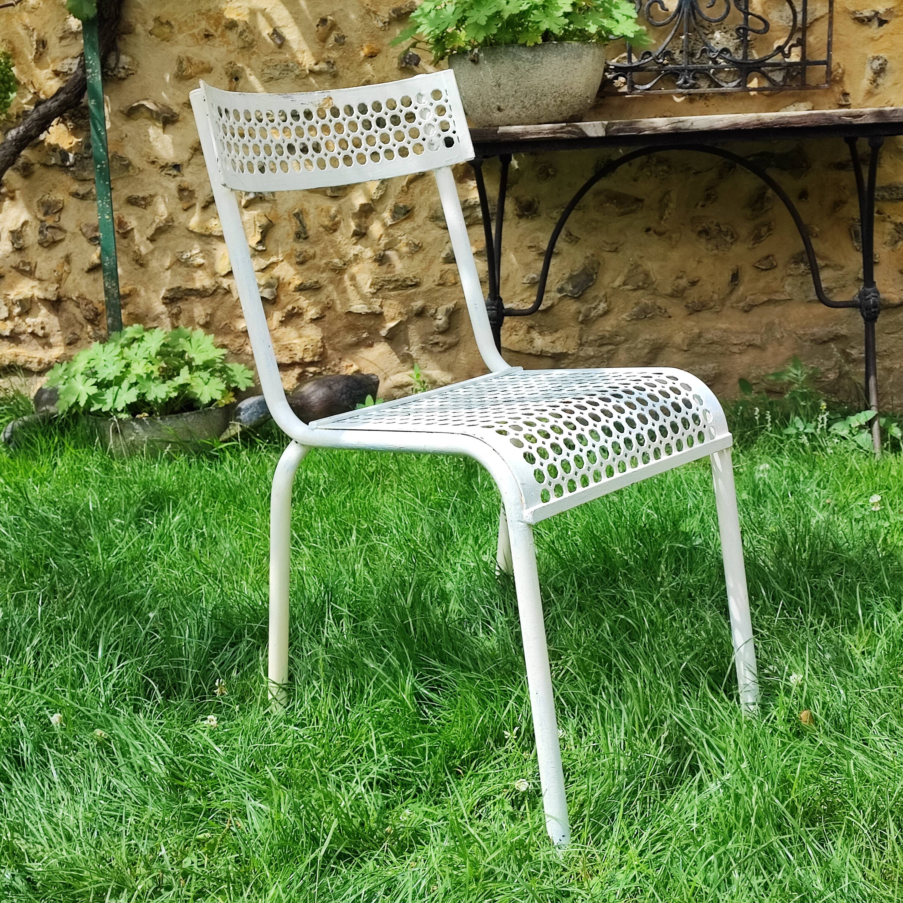 Armchairs and garden chairs 50/60s