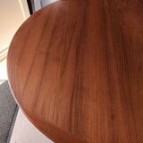 Scandinavian round table