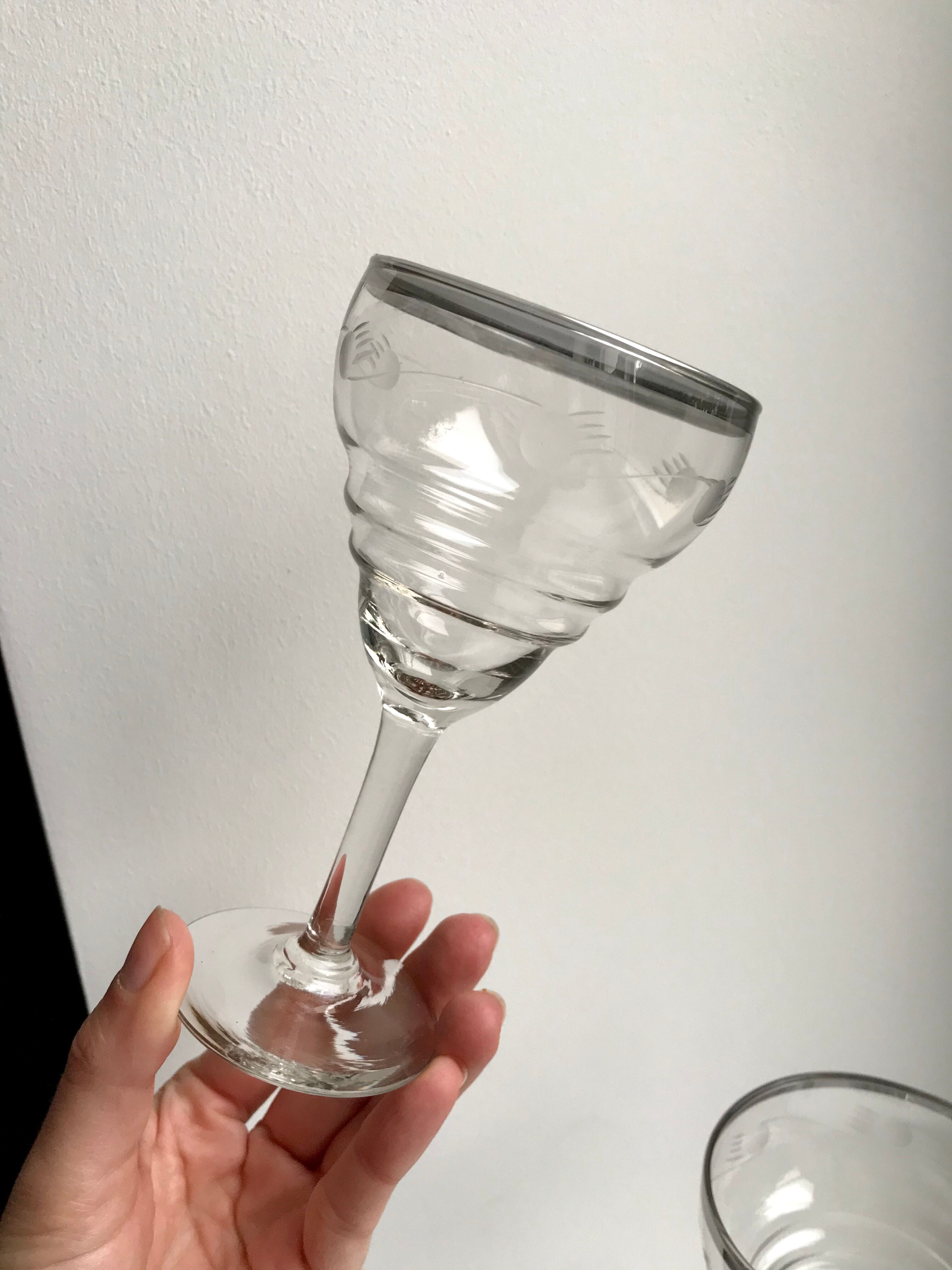 Set of 5 wine glasses in engraved crystal and silver edging 50s