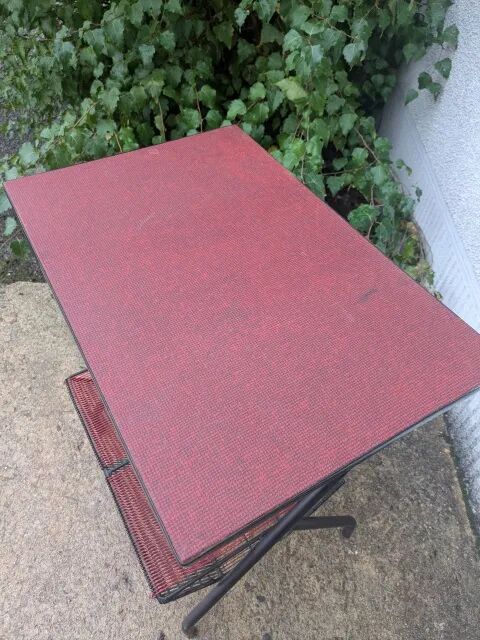 Scoubidou side table