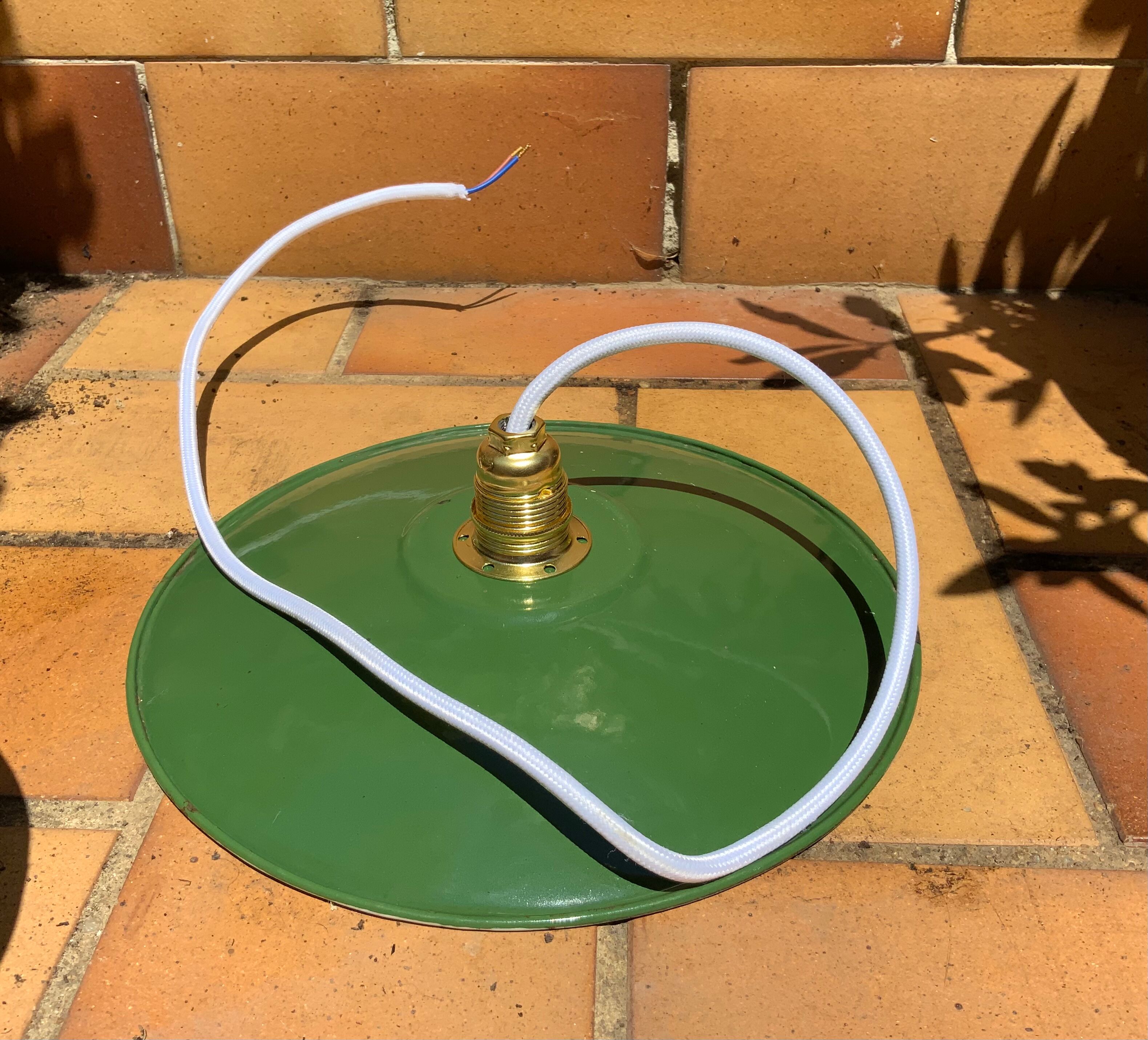 Suspension in green and white vintage enamelled sheet metal diameter 24 cm