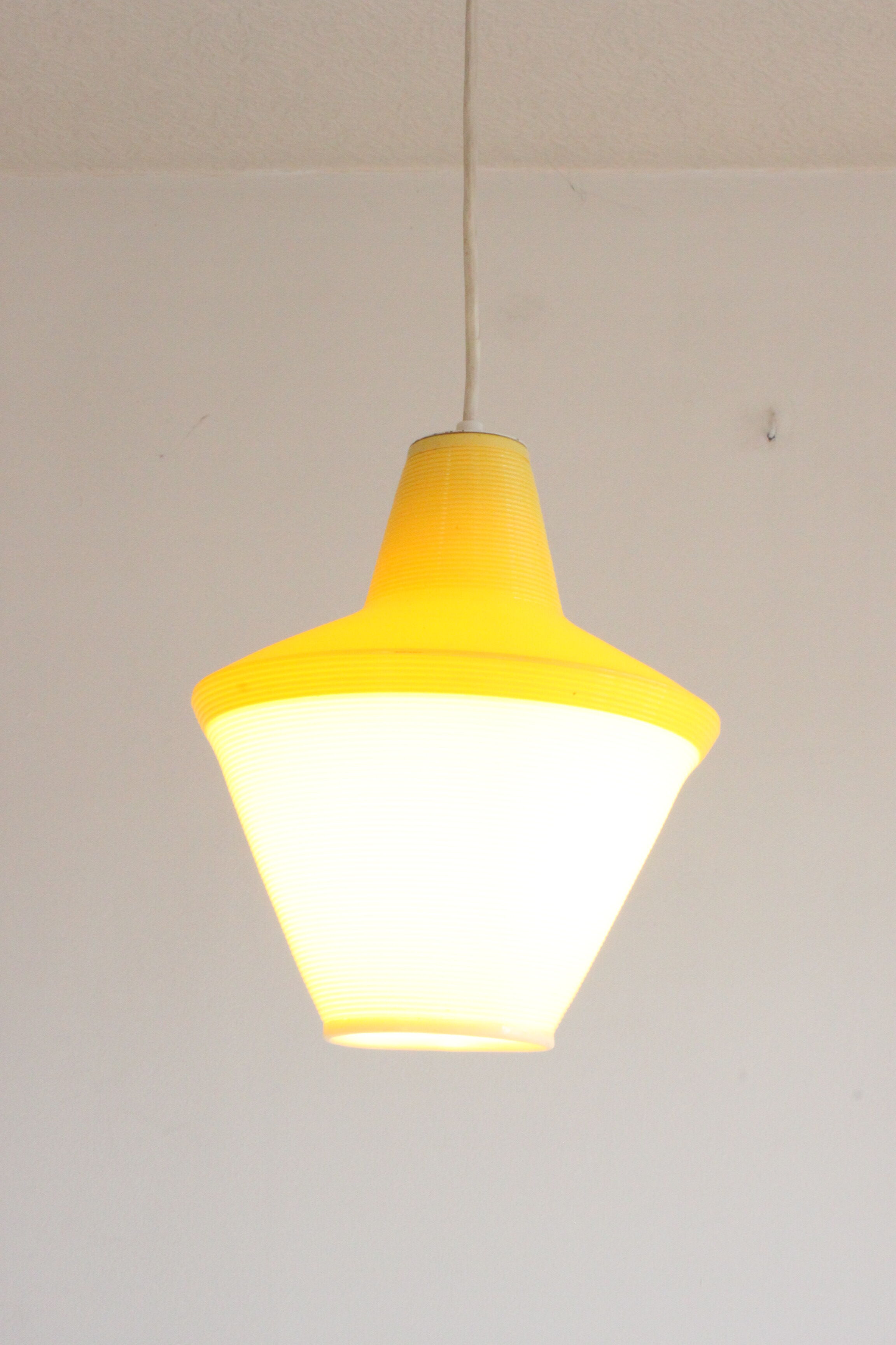 Early plastics cellulose pendant lamp by Atelier de recherche plastique and Rotaflex 1950s.
