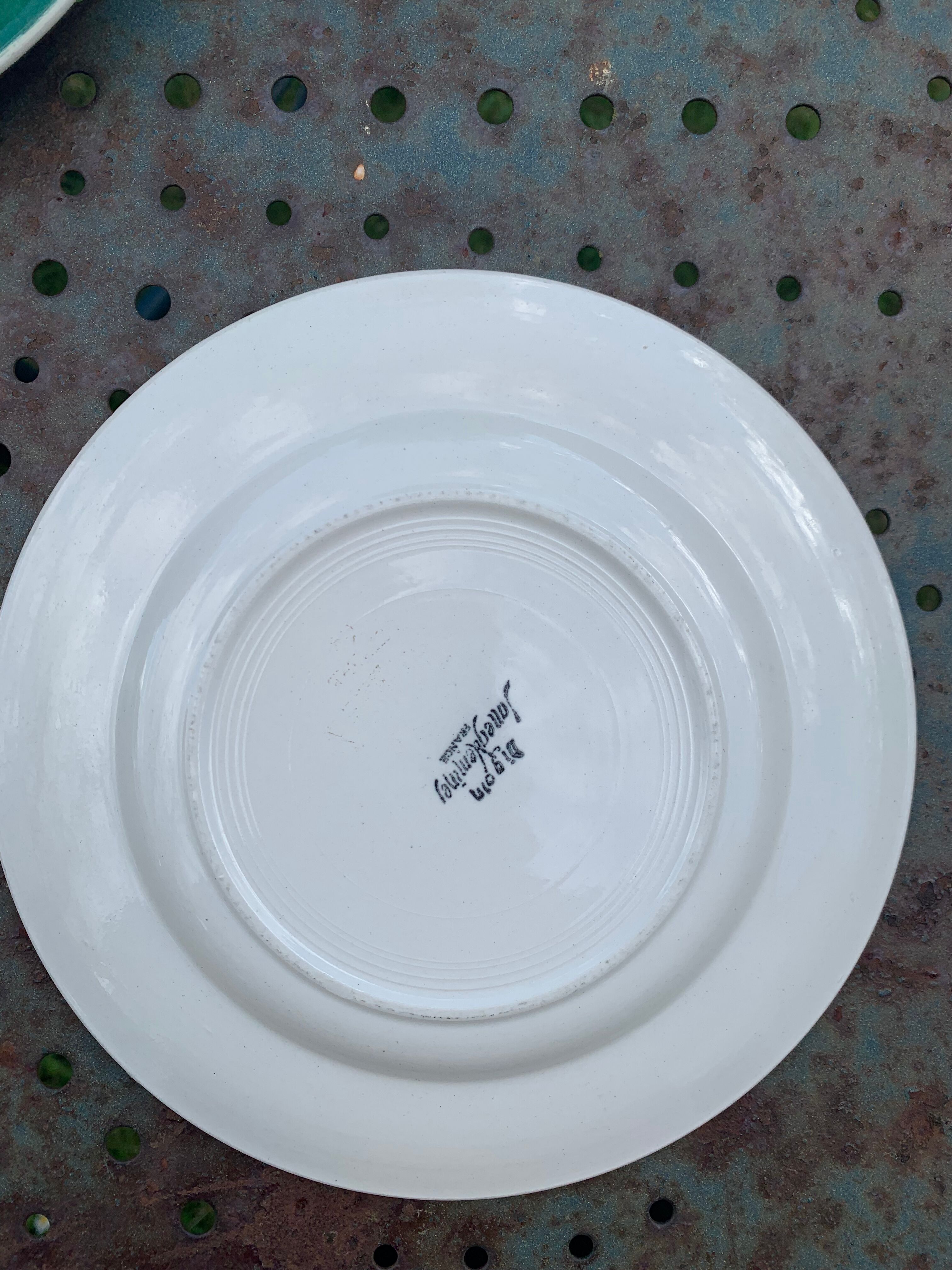 6 flat plates in white earthenware and green edging Digoin Sarreguemines vintage