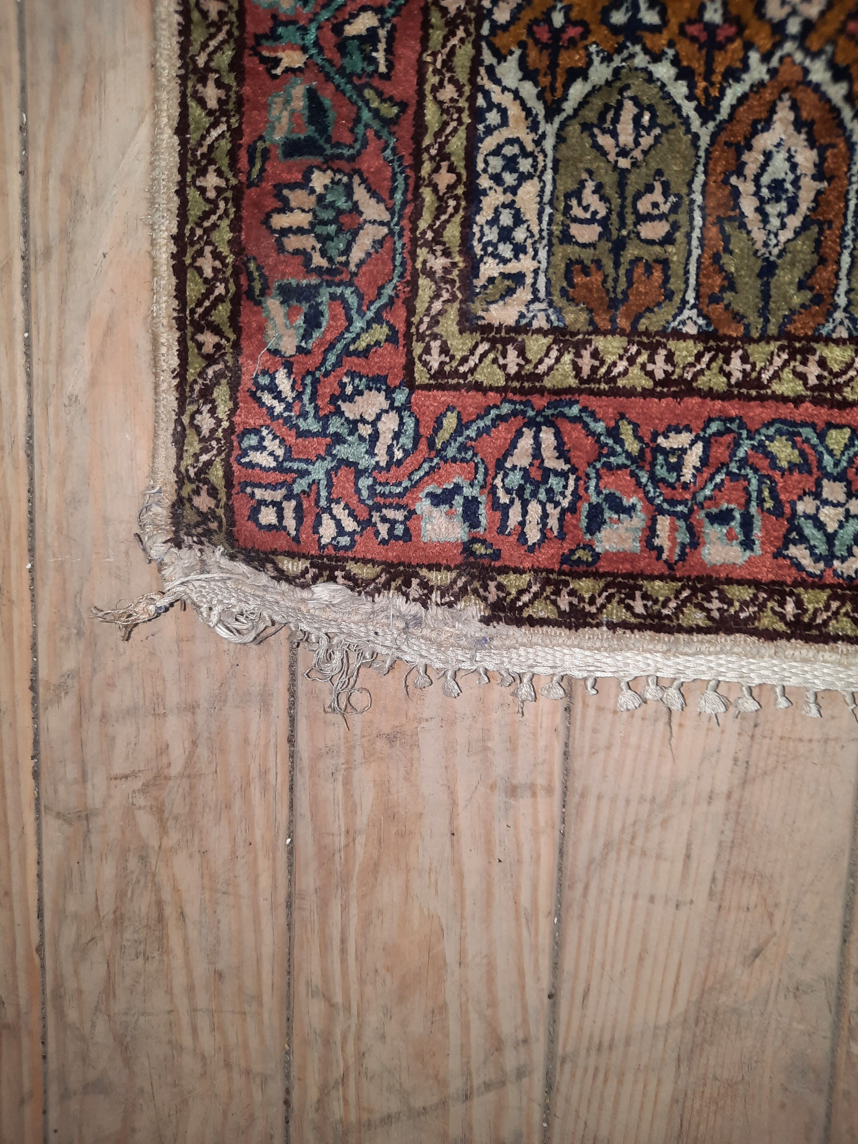 Wool and silk carpet 90x59cm