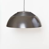 Suspension AJ Royal 50 Arne Jacobsen pour Louis Poulsen
