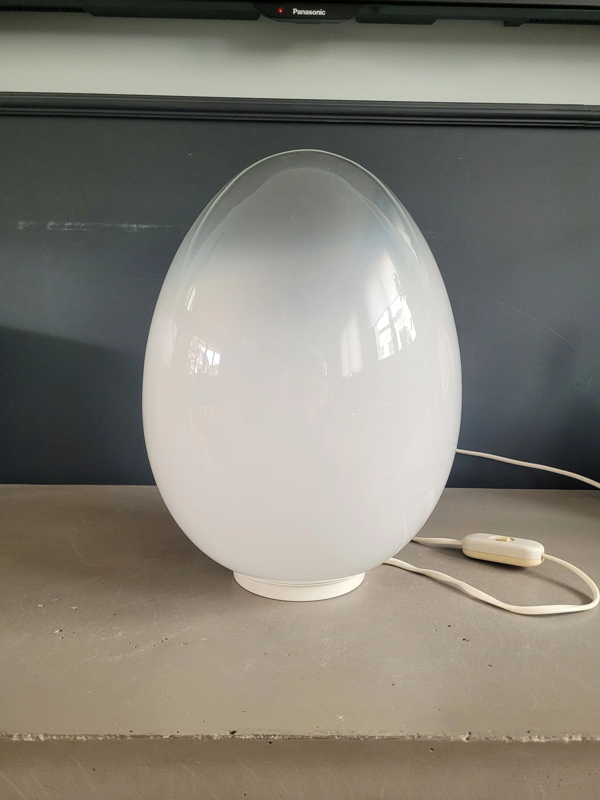 Vintage glass egg lamp