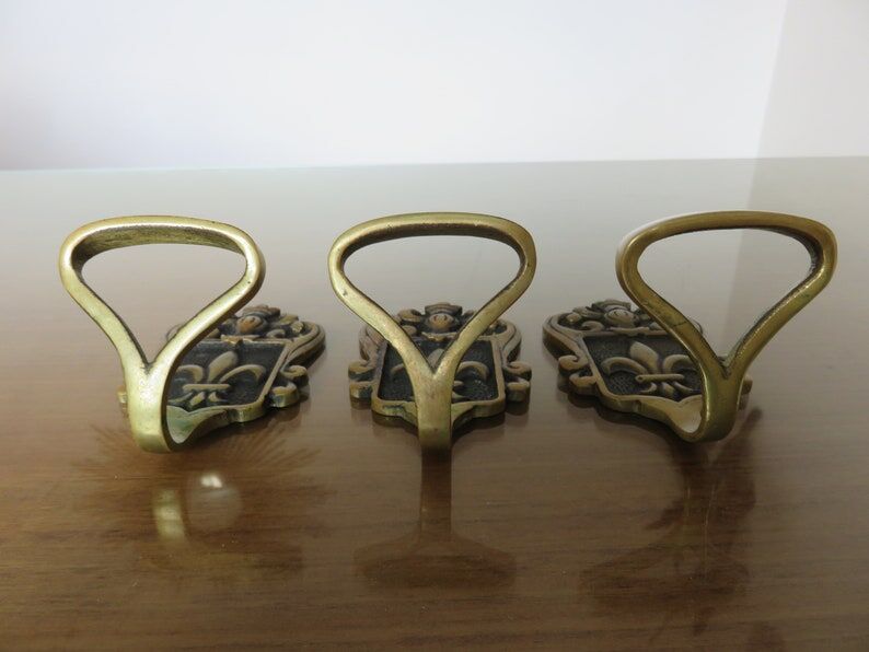 4 old wall hooks coat rack in bronze "fleur de lys" art deco years 20 30
