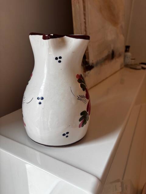 HAND-PAINTED JUG VASE just a tiny chip at the spout level.