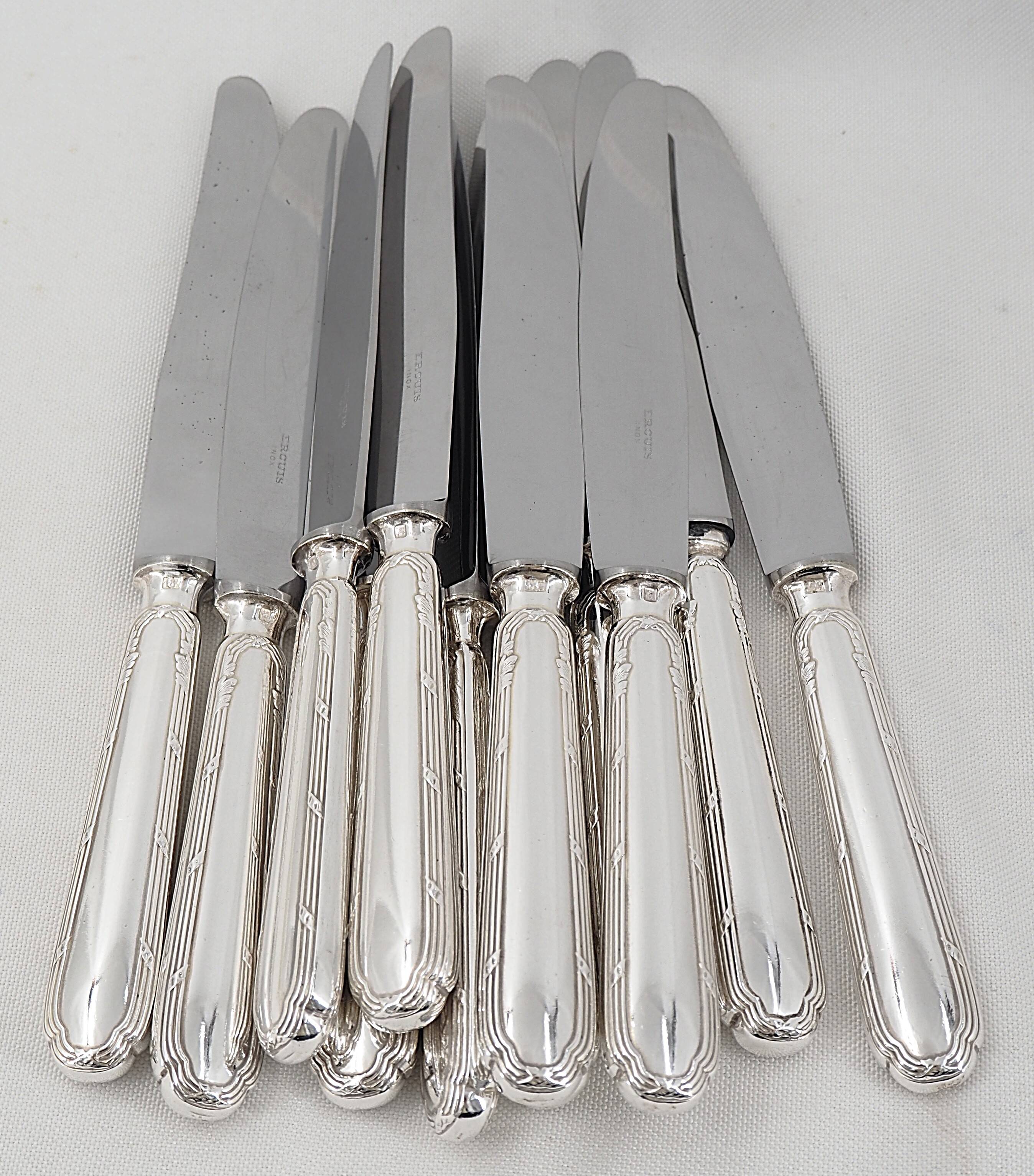 Ercuis Trianon, Rubans, 12 silver-plated table knives, excellent condition.