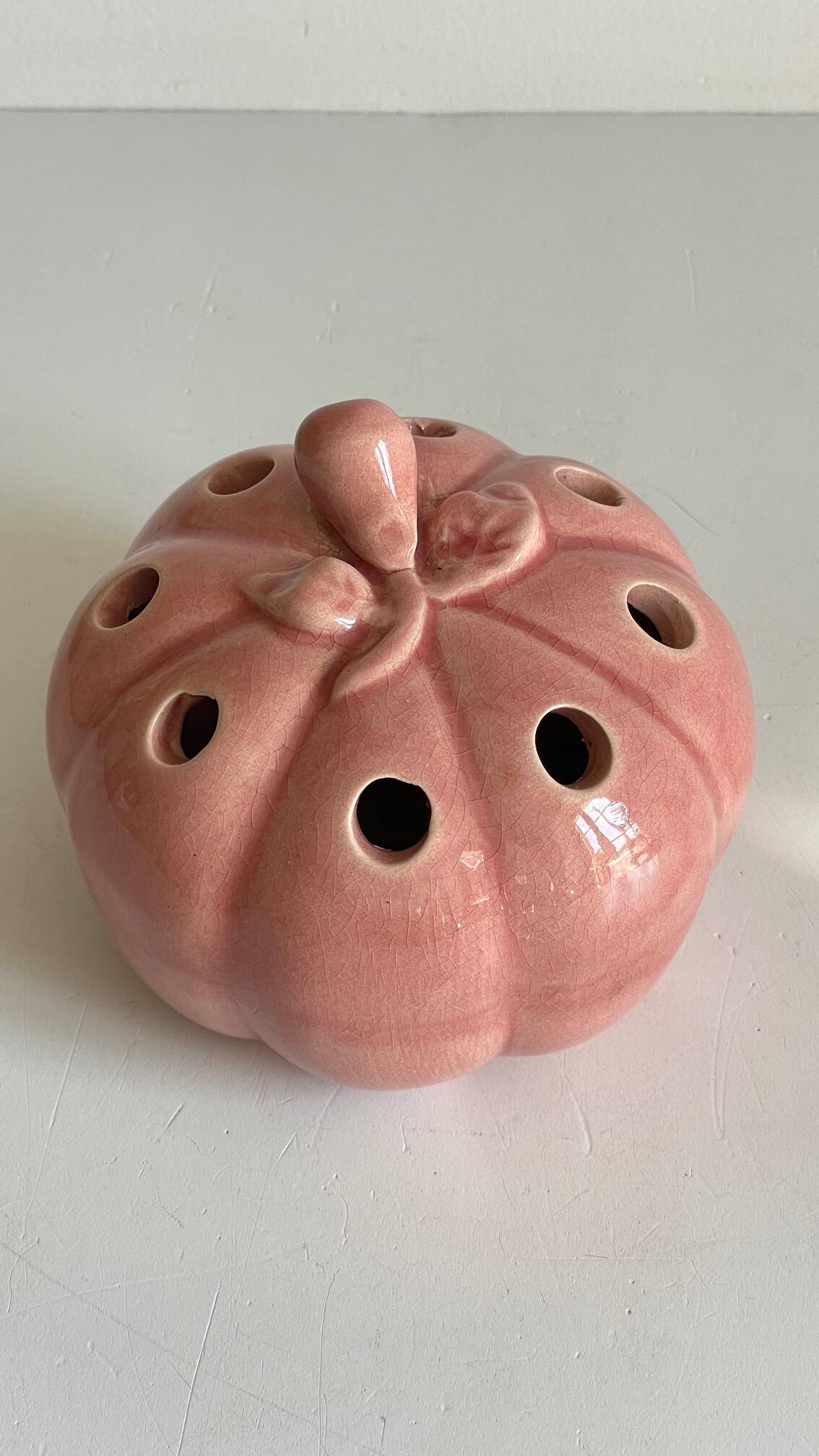 Vase, pique-fleurs vintage en céramique