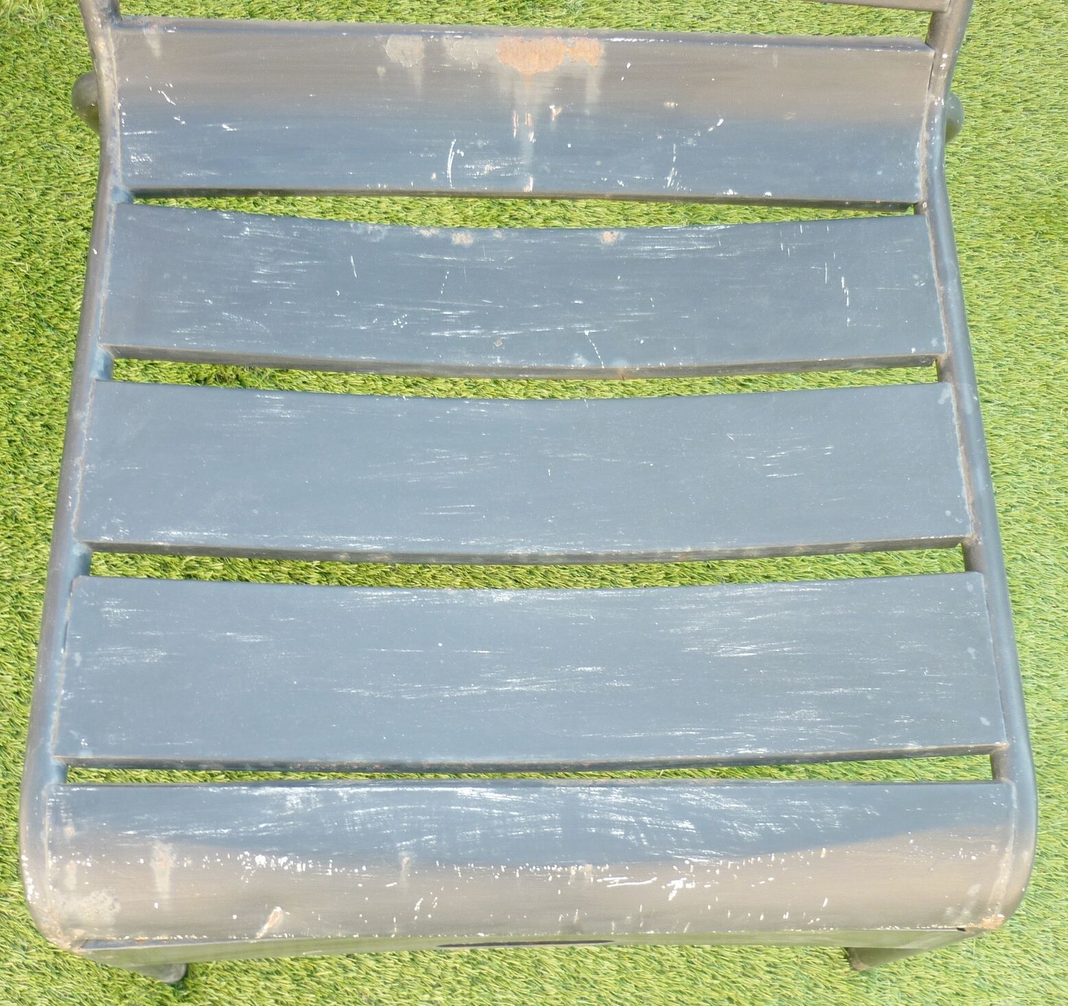 Series of 3 sunbathing