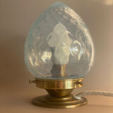 Opalescent globe table lamp