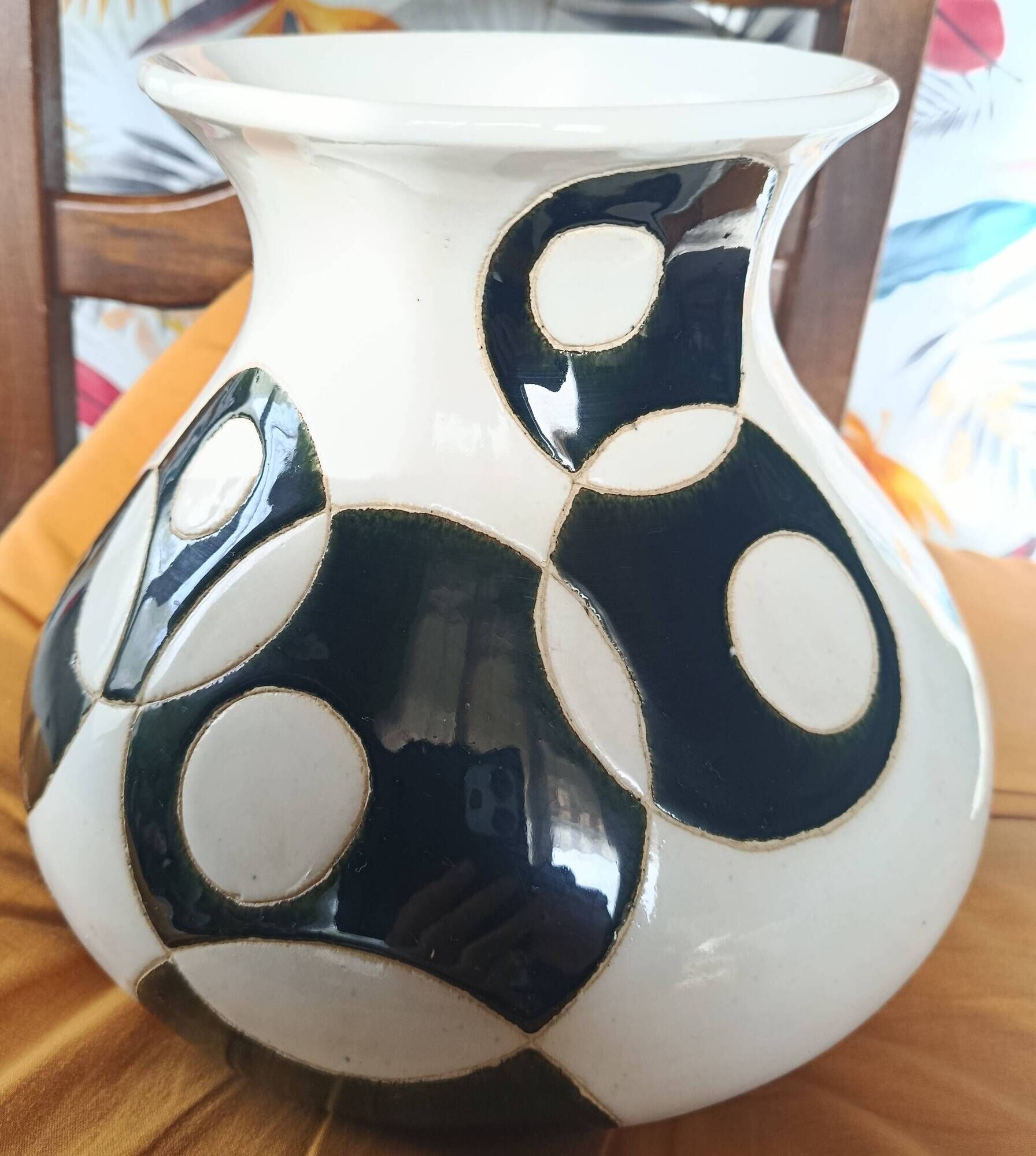 Ceramic ball vase with black and white circles Art Deco Italy Vintage 1940