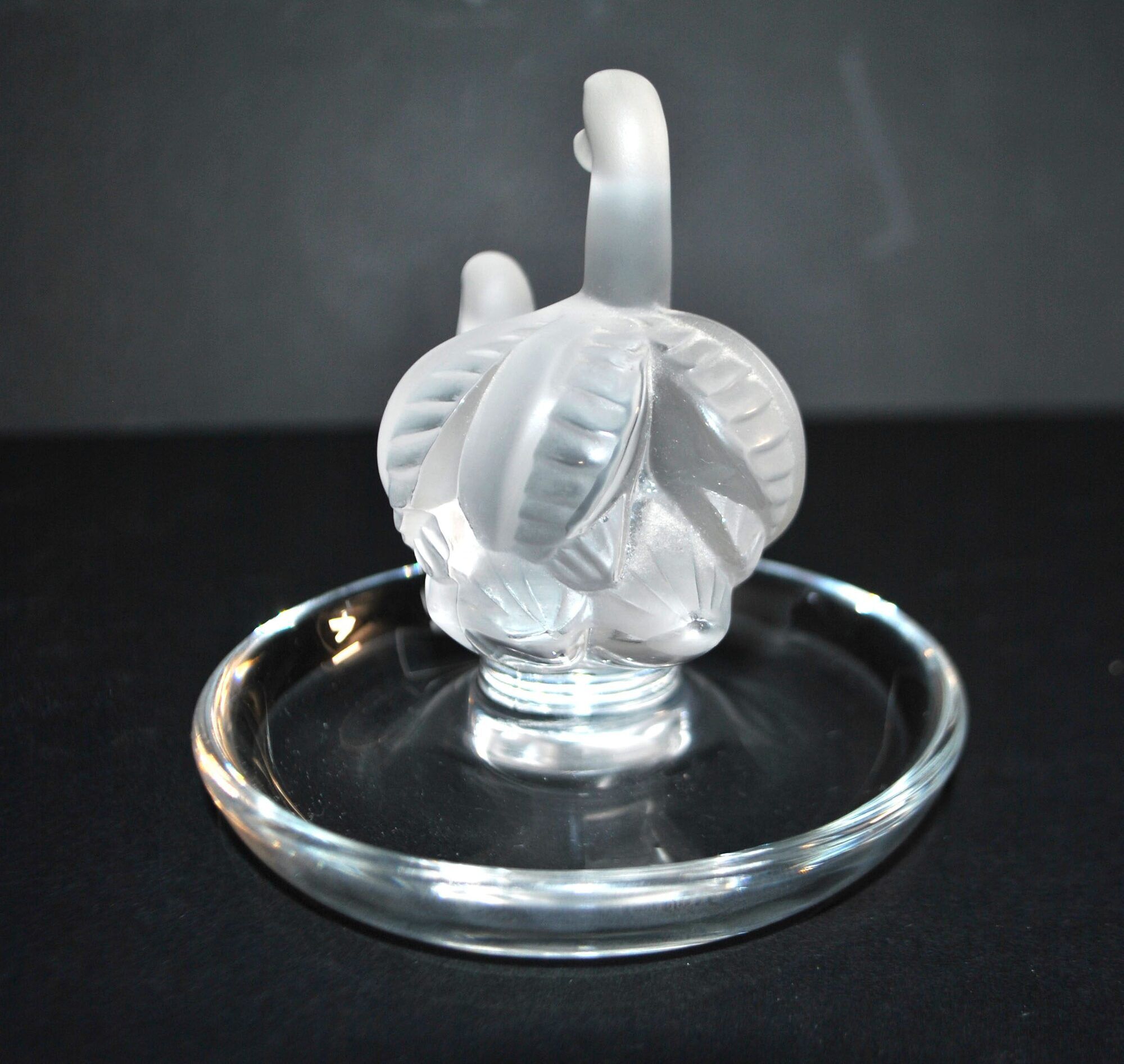 Lalique ring dish bird swan in frosted crystal and signed