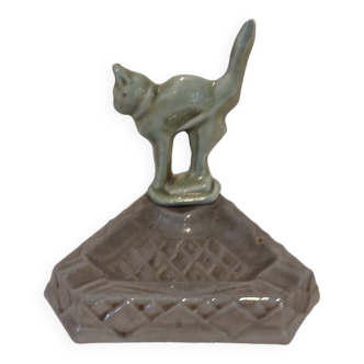 Enamelled advertising ashtray with a cat