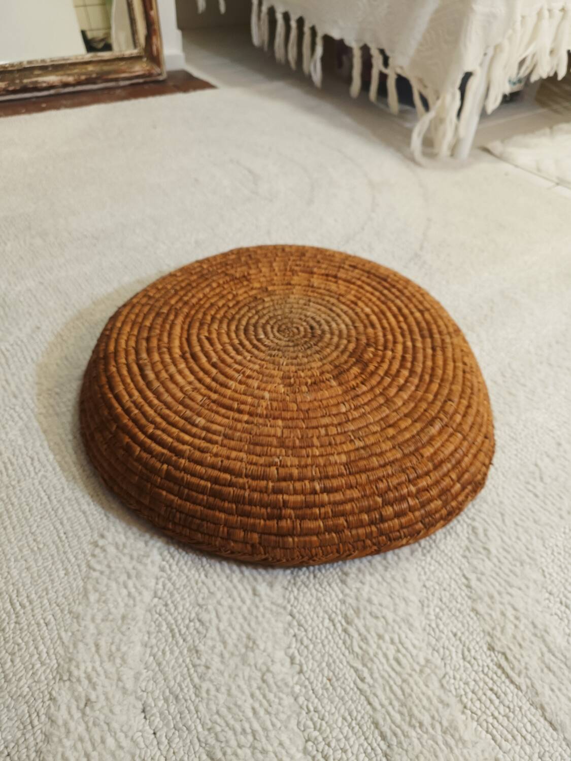 Panier corbeille en osier tressé