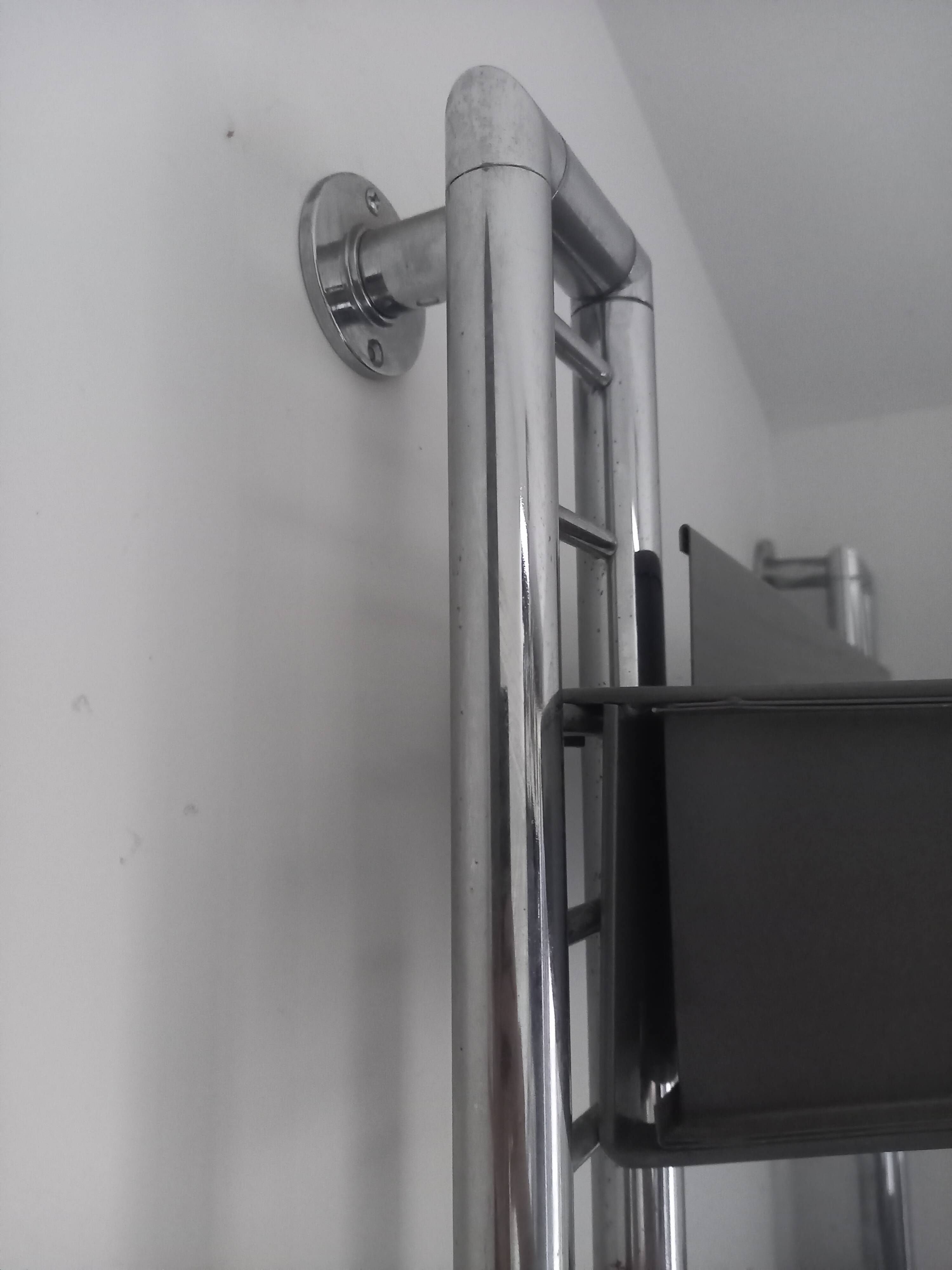 Grande étagère murale chrome design alu et métal 1970 industriel 220cm