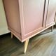 Armoire pieds compas rose mercerie