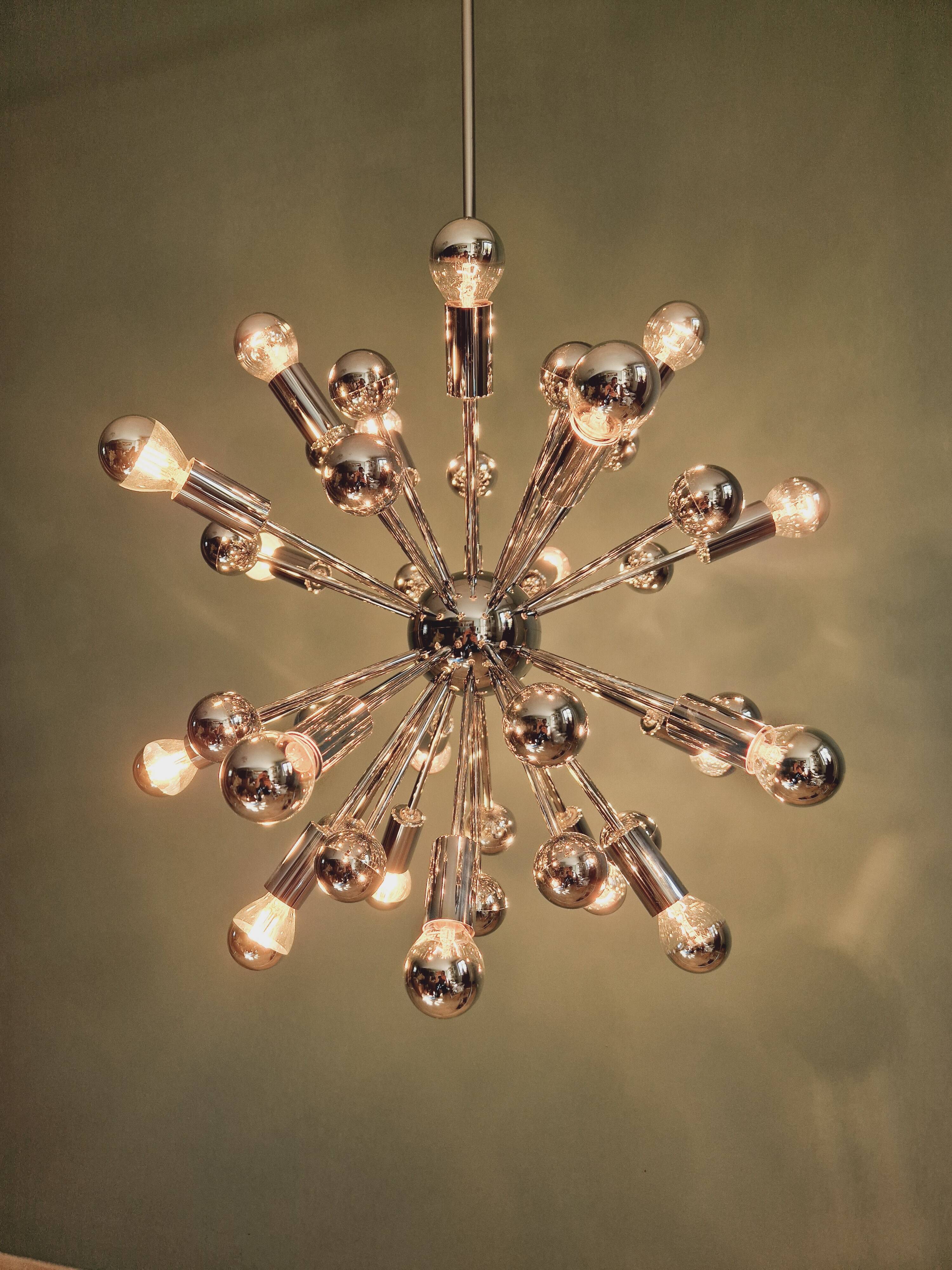 Sputnik chandelier in chrome metal, 20 light points, 70s