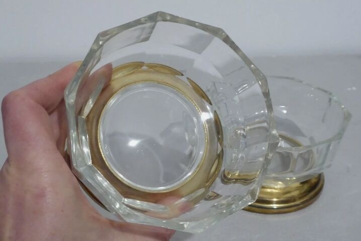 Glass cups